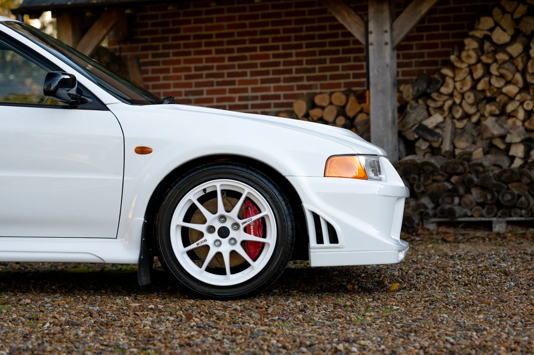 2000 Mitsubishi Lancer Evolution VI 6th Gen - Image 16 of 31