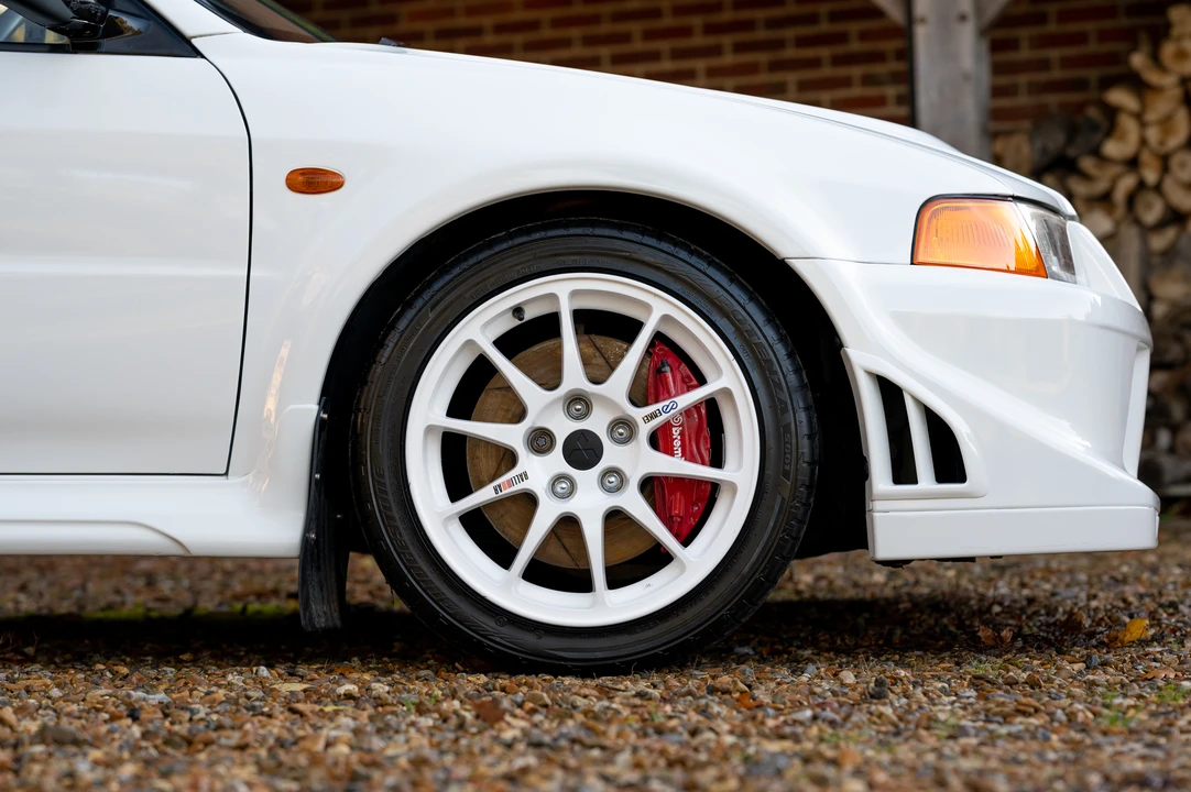 2000 Mitsubishi Lancer Evolution VI 6th Gen - Image 17 of 31