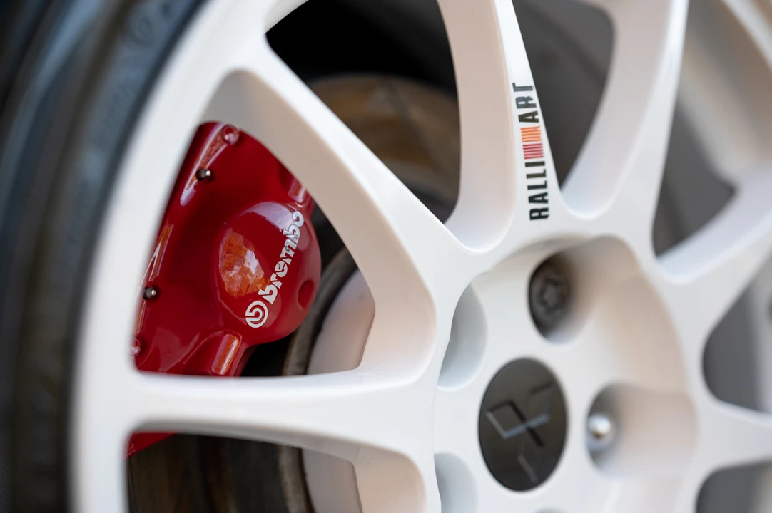 2000 Mitsubishi Lancer Evolution VI 6th Gen - Image 25 of 31