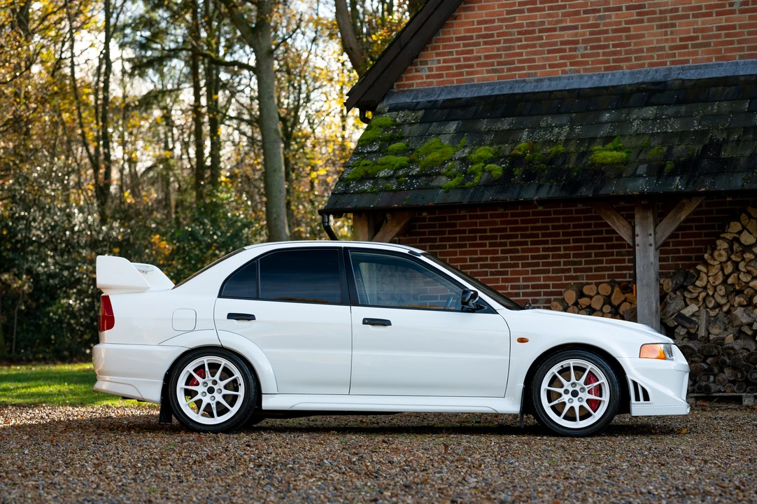 2000 Mitsubishi Lancer Evolution VI 6th Gen - Image 5 of 31