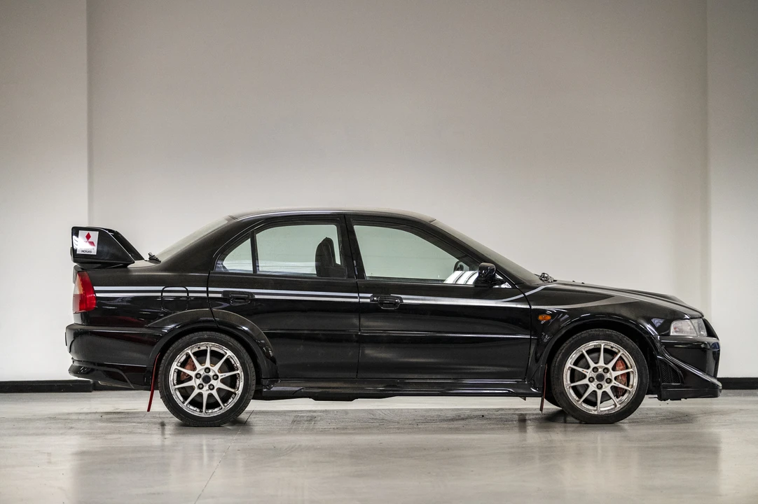 2000 Mitsubishi Lancer Evolution VI 6th Gen - Image 9 of 31
