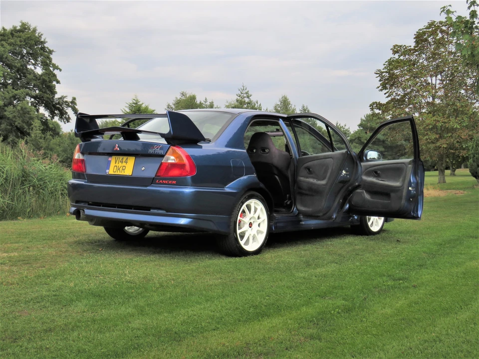 2000 Mitsubishi Lancer Evolution VI 6th Gen - Image 7 of 31
