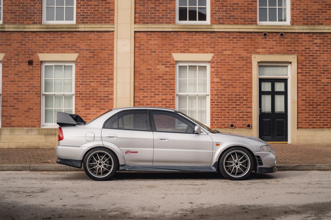 2000 Mitsubishi Lancer Evolution VI 6th Gen - Image 9 of 31