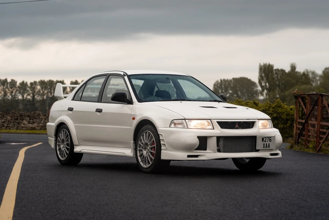 2000 Mitsubishi Lancer Evolution VI 6th Gen - Image 2 of 2
