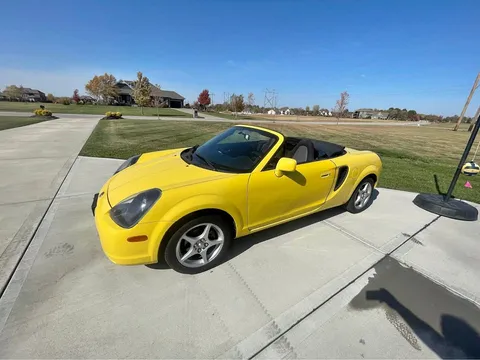 2000 Toyota MR2