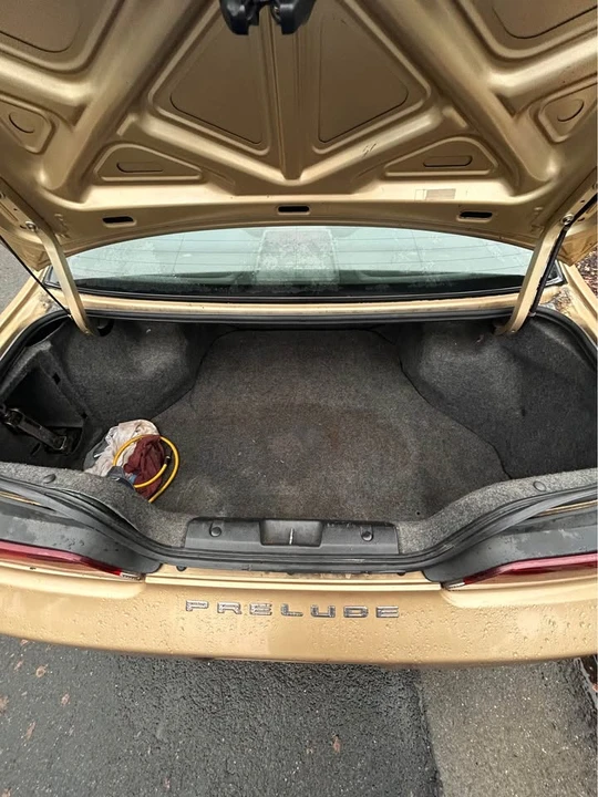 2000 Honda Prelude 5th Gen - Image 4 of 8