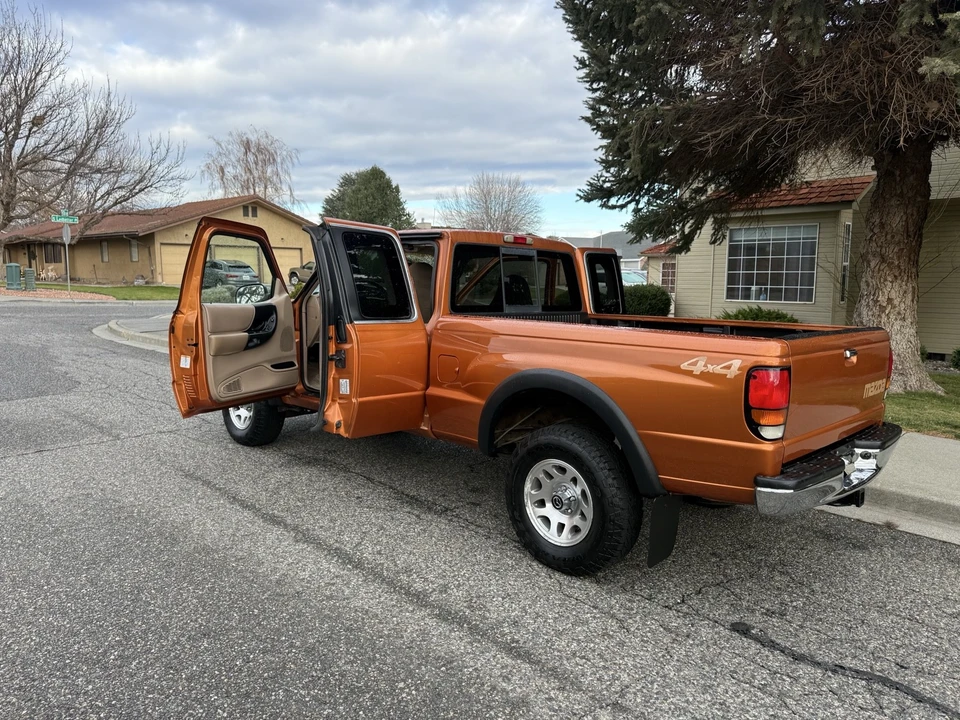 2000 Mazda B Series 5th Gen - Image 11 of 21