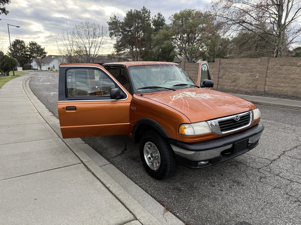 2000 Mazda B Series 5th Gen - Image 14 of 21