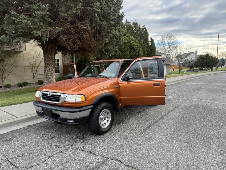 2000 Mazda B Series 5th Gen - Image 9 of 21