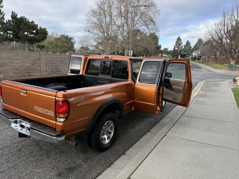 2000 Mazda B Series 5th Gen - Image 12 of 21