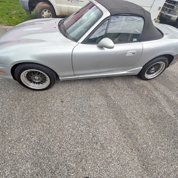 2000 Mazda MX-5 Miata RF 30th Anniversary Convertible 2D