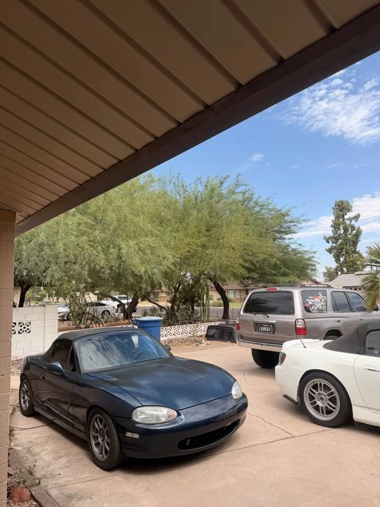 2000 Mazda NB MX-5 Miata - Image 2 of 8