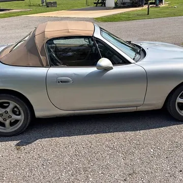 2000 Mazda MX-5 Miata RF Club Convertible 2D