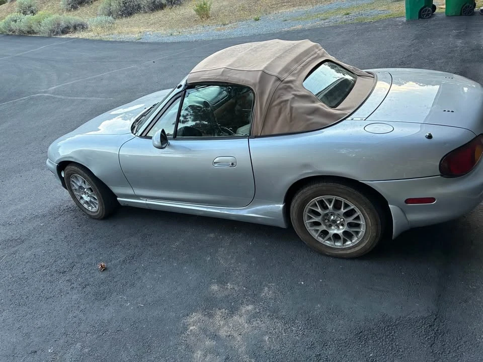 2000 Mazda NB MX-5 Miata - Image 3 of 5