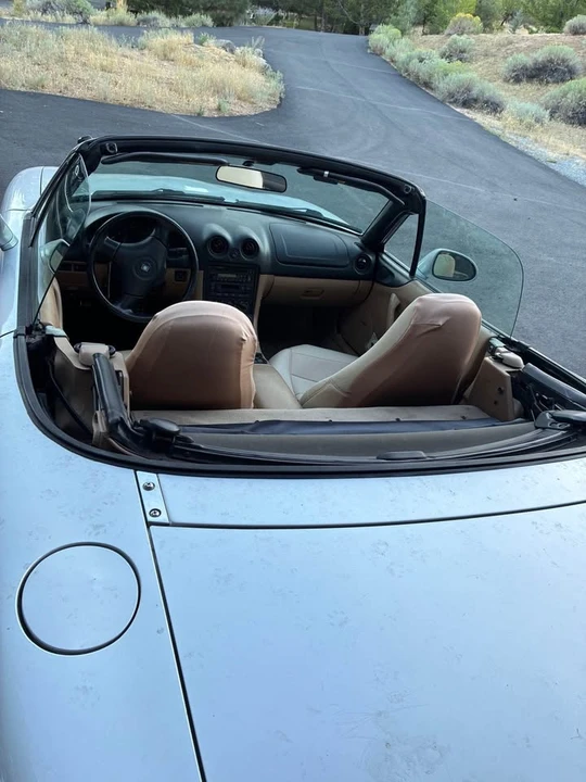2000 Mazda NB MX-5 Miata - Image 4 of 5