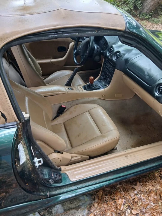 2000 Mazda NB MX-5 Miata - Image 3 of 4
