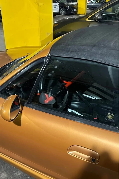 2000 Mazda NB MX-5 Miata - Image 6 of 6