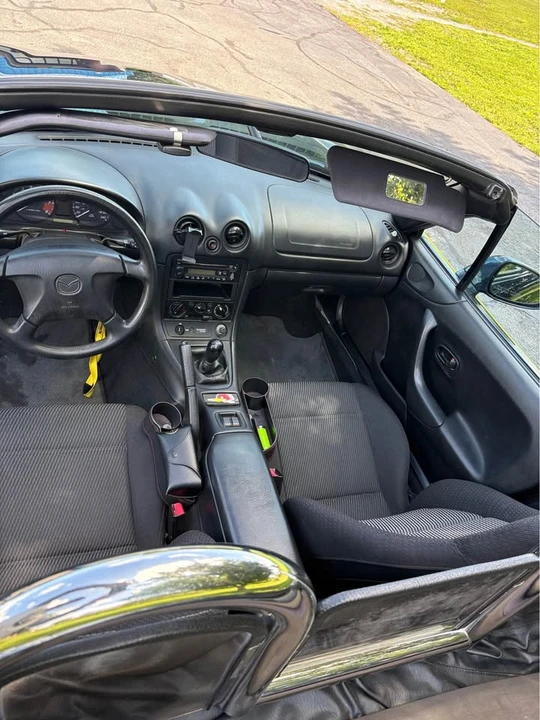 2000 Mazda NB MX-5 Miata - Image 8 of 8