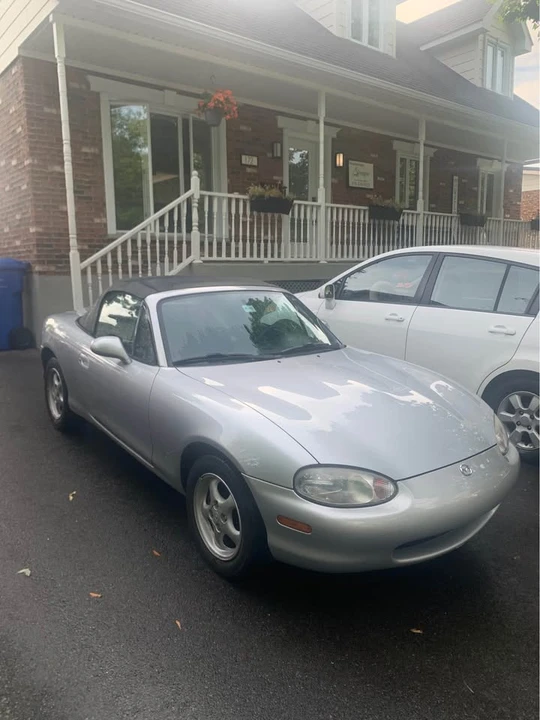2000 Mazda NB MX-5 Miata - Image 2 of 10
