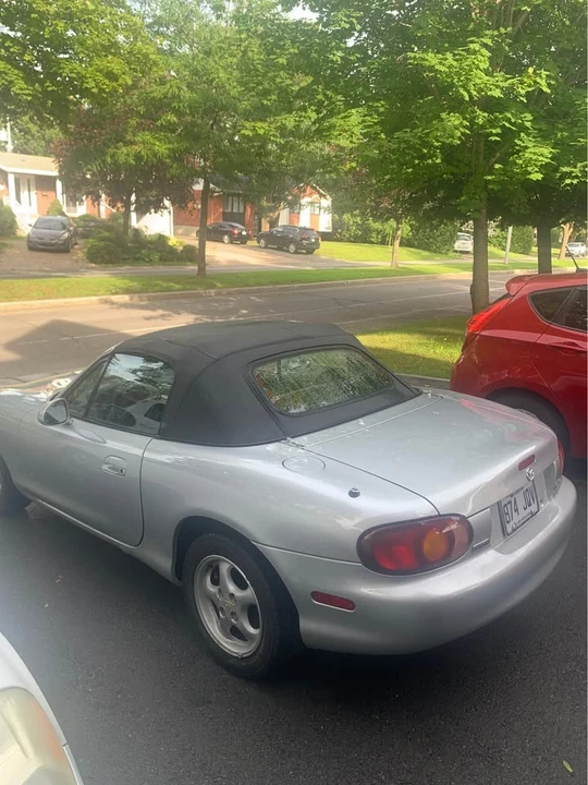 2000 Mazda NB MX-5 Miata - Image 5 of 10