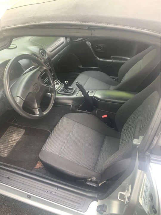 2000 Mazda NB MX-5 Miata - Image 7 of 10