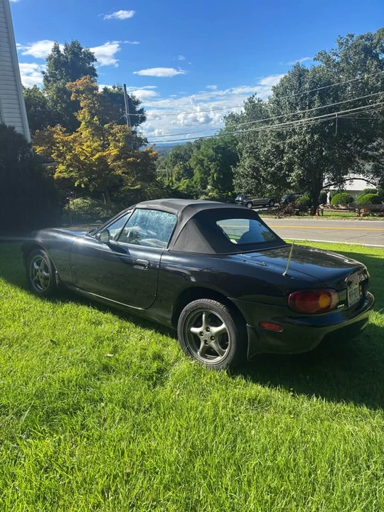 2000 Mazda NB MX-5 Miata - Image 2 of 14
