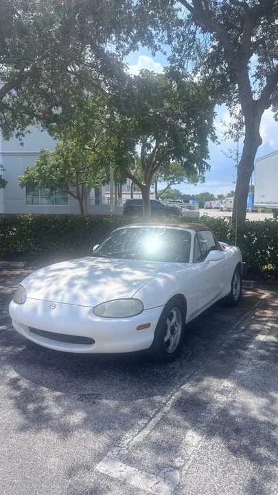 2000 Mazda NB MX-5 Miata - Image 4 of 4