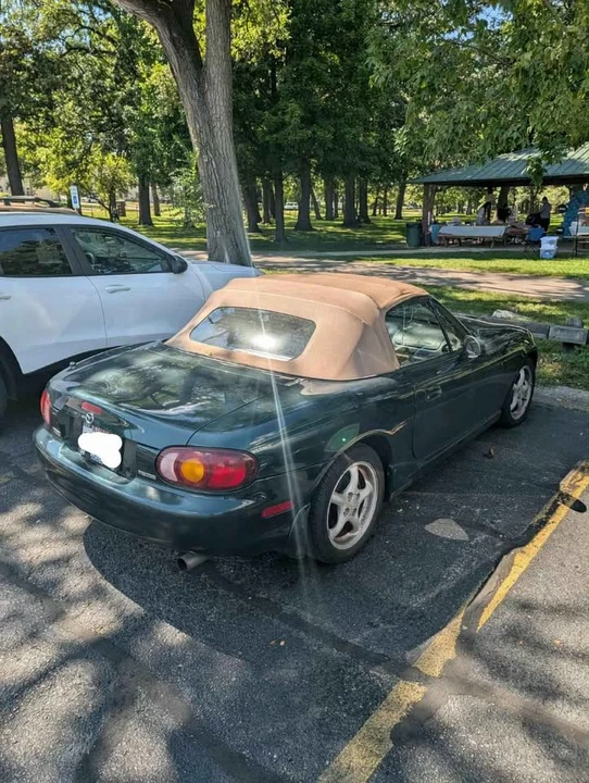 2000 Mazda NB MX-5 Miata - Image 3 of 8