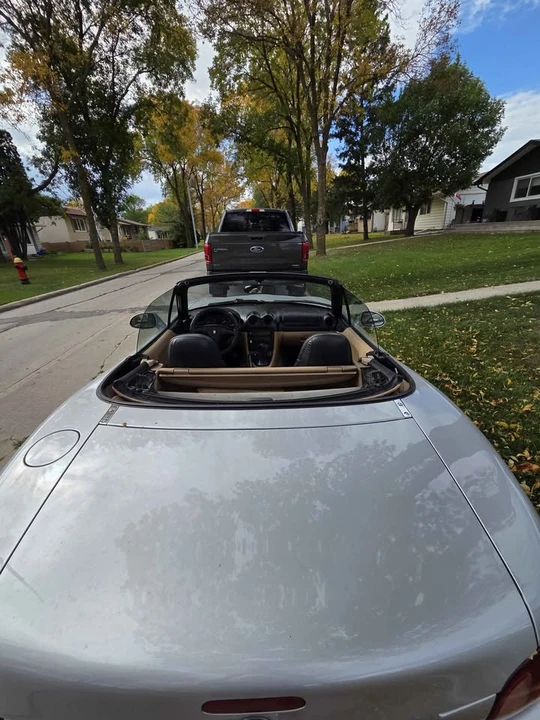 2000 Mazda NB MX-5 Miata - Image 6 of 8