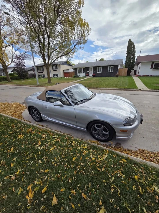 2000 Mazda NB MX-5 Miata - Image 3 of 8