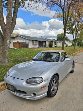 2000 Mazda MX-5