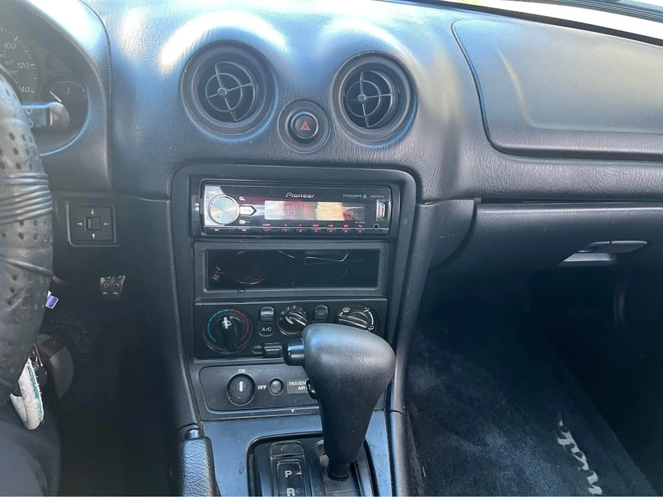 2000 Mazda NB MX-5 Miata - Image 6 of 9