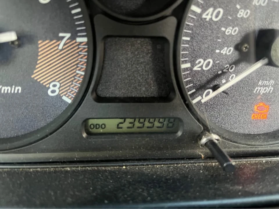2000 Mazda NB MX-5 Miata - Image 5 of 9