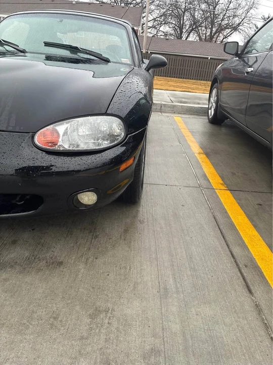 2000 Mazda NB MX-5 Miata - Image 3 of 8