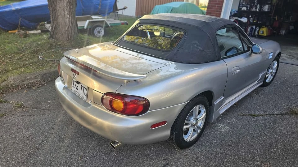 2000 Mazda NB MX-5 Miata - Image 5 of 18