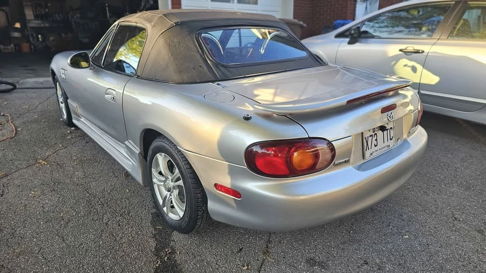 2000 Mazda NB MX-5 Miata - Image 3 of 18