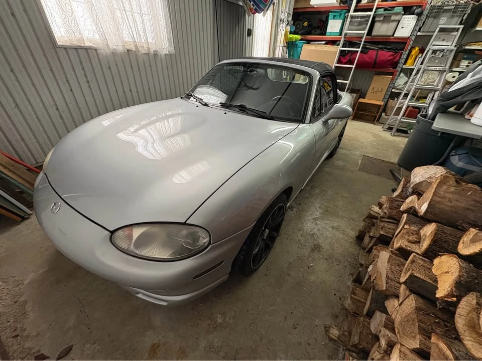 2000 Mazda NB MX-5 Miata - Image 2 of 7