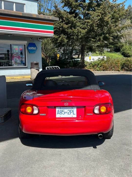 2000 Mazda NB MX-5 Miata - Image 11 of 20