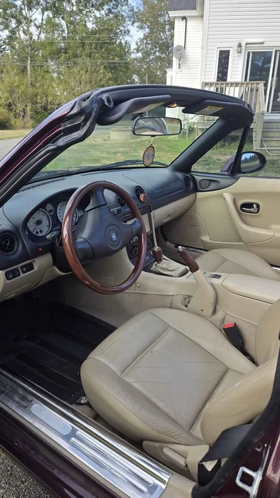 2000 Mazda NB MX-5 Miata - Image 4 of 7