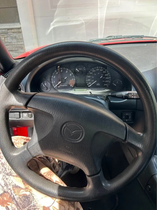 2000 Mazda NB MX-5 Miata - Image 14 of 17