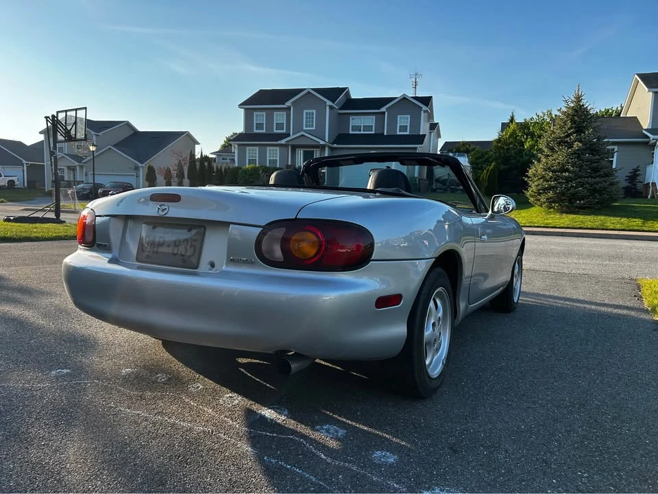 2000 Mazda NB MX-5 Miata - Image 3 of 8