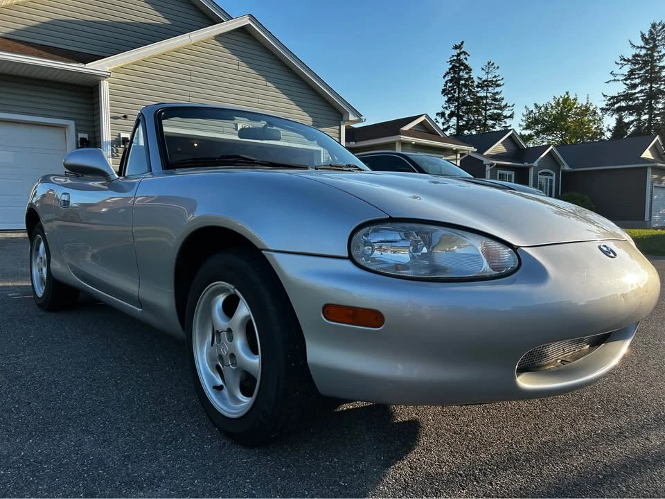 2000 Mazda NB MX-5 Miata - Image 2 of 8