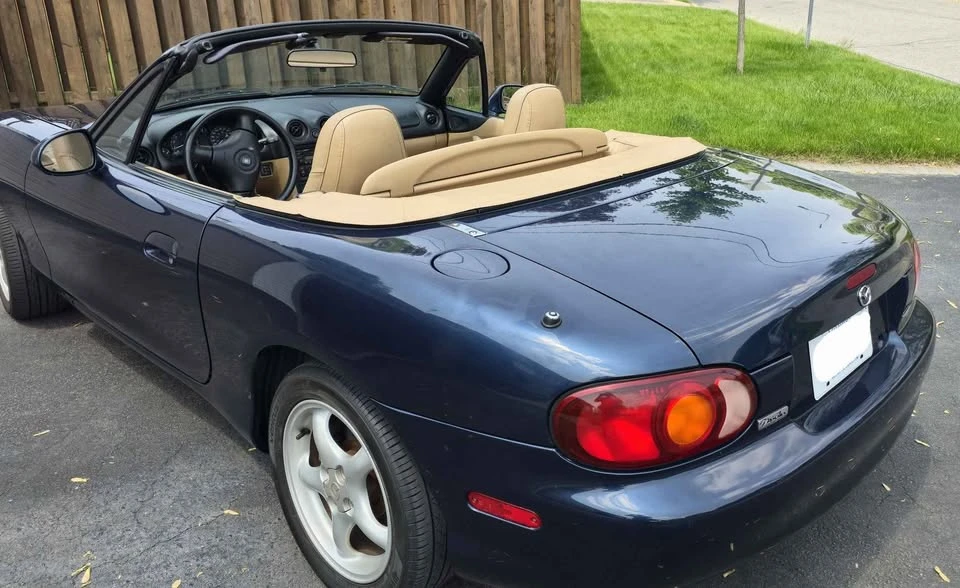 2000 Mazda NB MX-5 Miata - Image 3 of 10