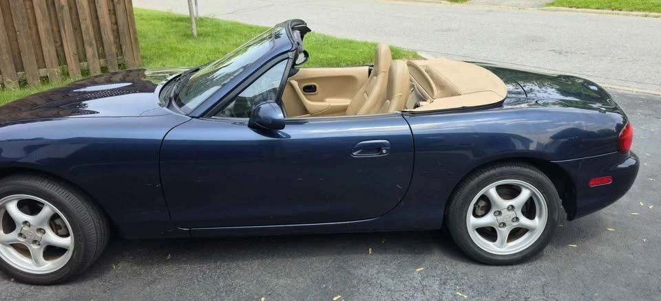 2000 Mazda NB MX-5 Miata - Image 2 of 10