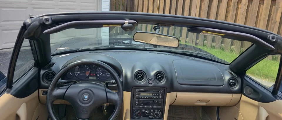 2000 Mazda NB MX-5 Miata - Image 5 of 10