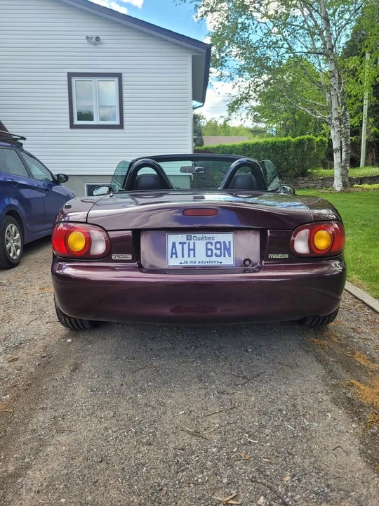 2000 Mazda NB MX-5 Miata - Image 5 of 12