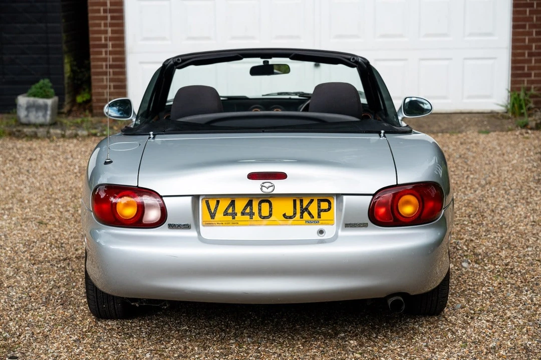 2000 Mazda NB MX-5 Miata - Image 7 of 30