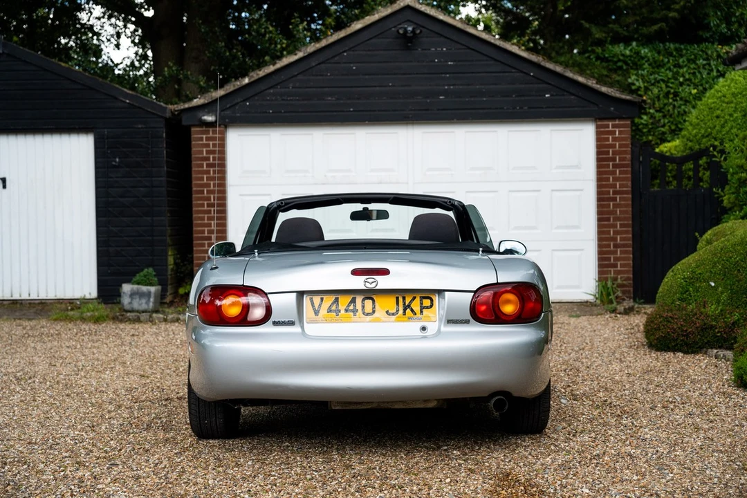 2000 Mazda NB MX-5 Miata - Image 9 of 30