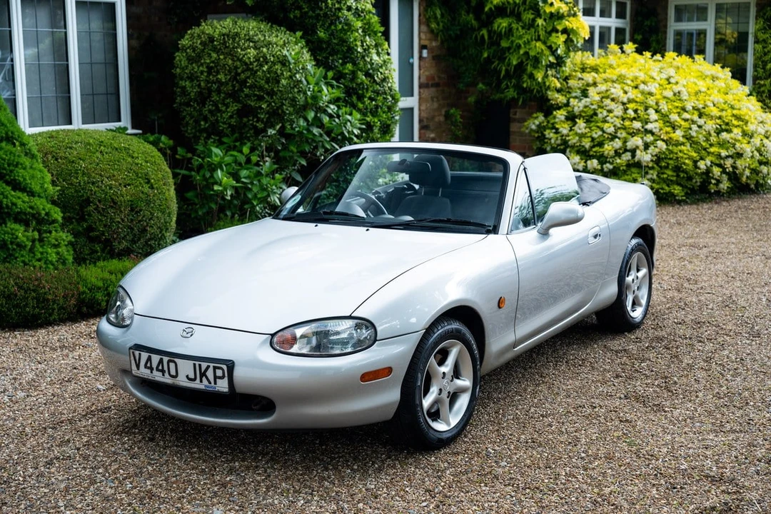 2000 Mazda NB MX-5 Miata - Image 10 of 30