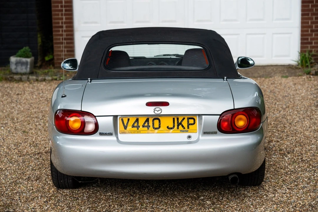 2000 Mazda NB MX-5 Miata - Image 25 of 30